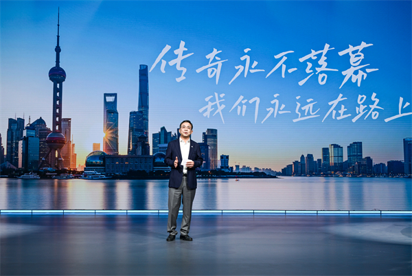 王曉秋領(lǐng)航上汽巨輪，“平權(quán)進階” 勇拓出行無垠新藍海