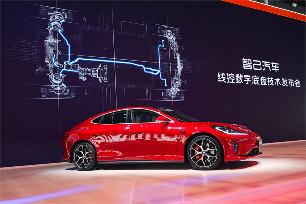 智己汽車發(fā)布線控數字底盤技術，今年下半年率先量產上車線控底盤 開啟“具身智能”新時代